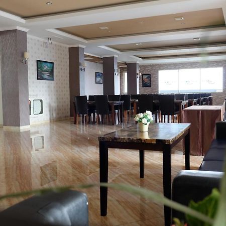 Pacific Hotel Амбон Екстериор снимка
